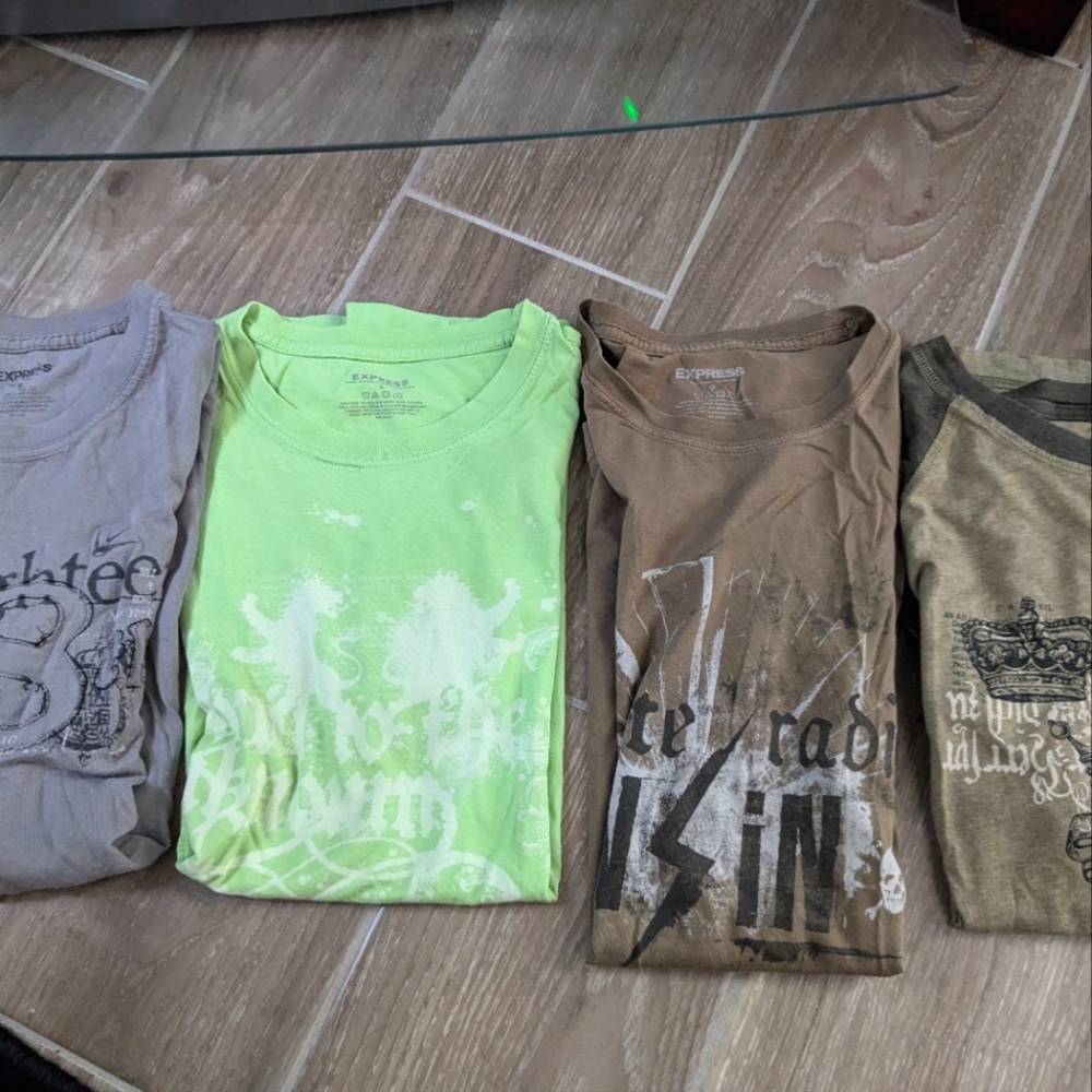 T-shirts - Picture 3 of 9